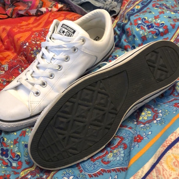 Converse Unisex Shoes - Picture 2 of 3